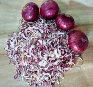 Dehydrated Red Onion